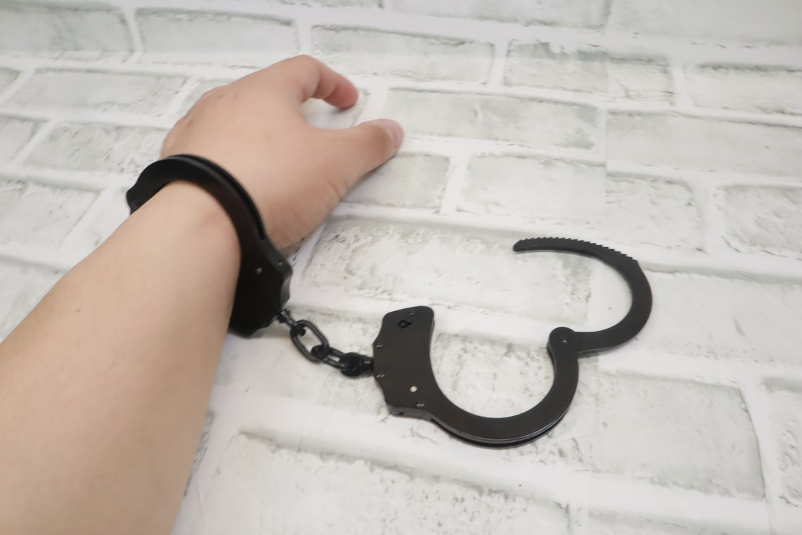 Unbreakable Black Matte Metal Black Double Lock Handcuff Comes with Two Keys Sirr